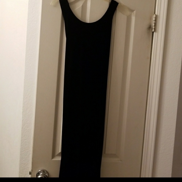 Velour Maxi Dress 🔥🔥 - Picture 7 of 7